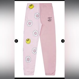 Smiley® X André Time To Smile Colorblock
Joggers